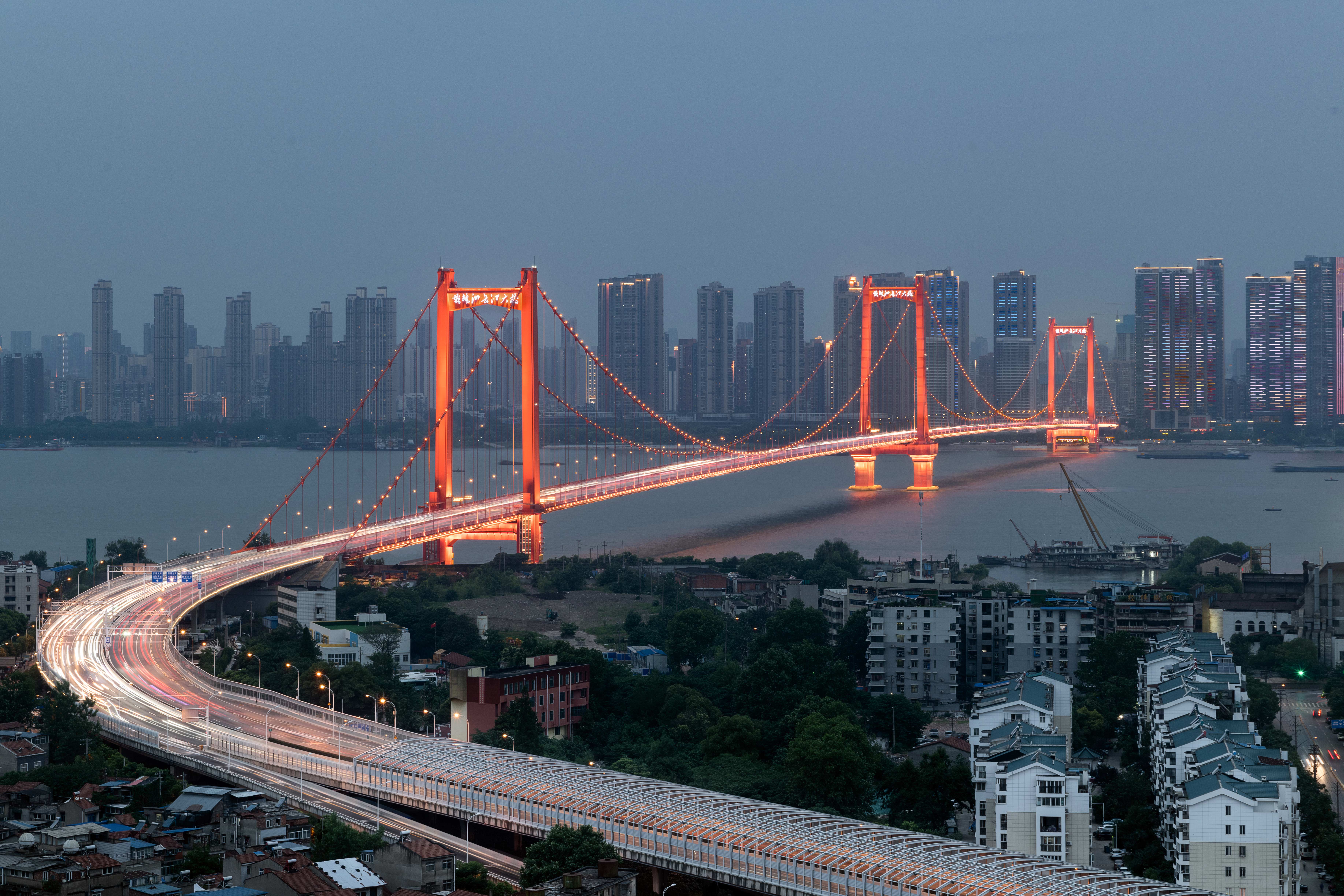 鹦鹉洲長(cháng)江大橋